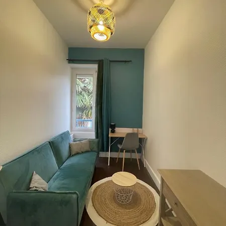 Le De Rompsay, Familial & Moderne La Rochelle