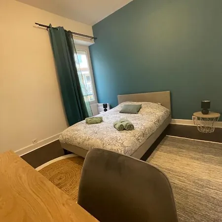 Le De Rompsay, Familial & Moderne Apartman